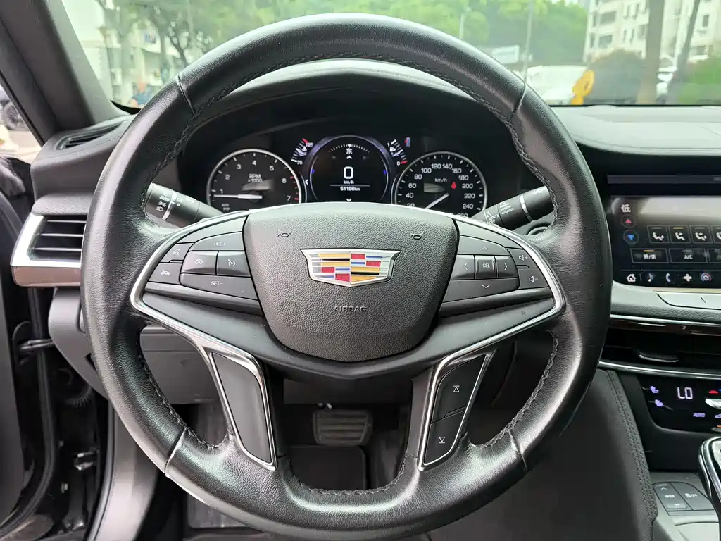 Cadillac CT6 2022 28T
