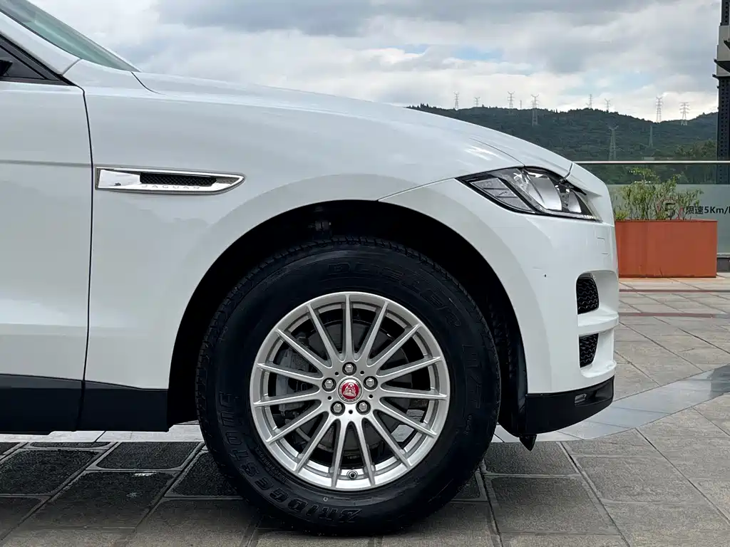Jaguar F-PACE — миниатюра 29