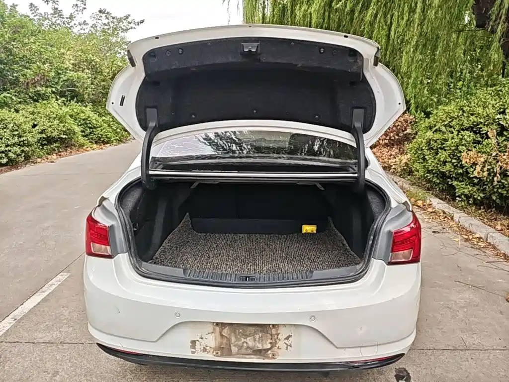 Buick Verano — миниатюра 19