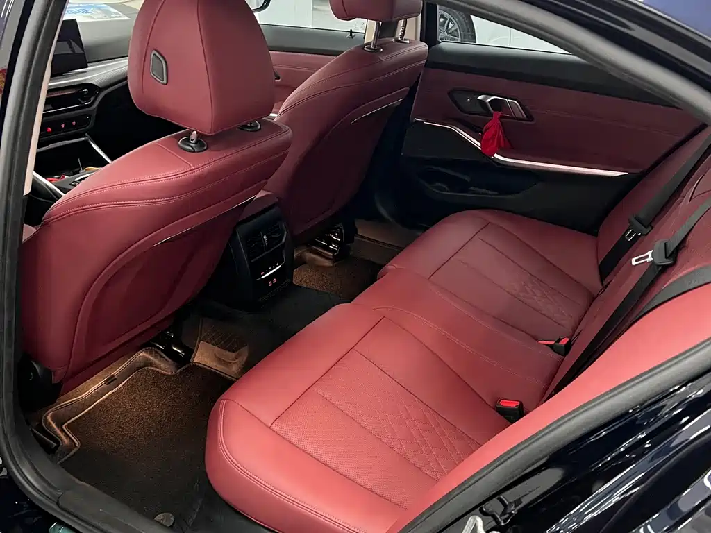 BMW 3 Series — миниатюра 3