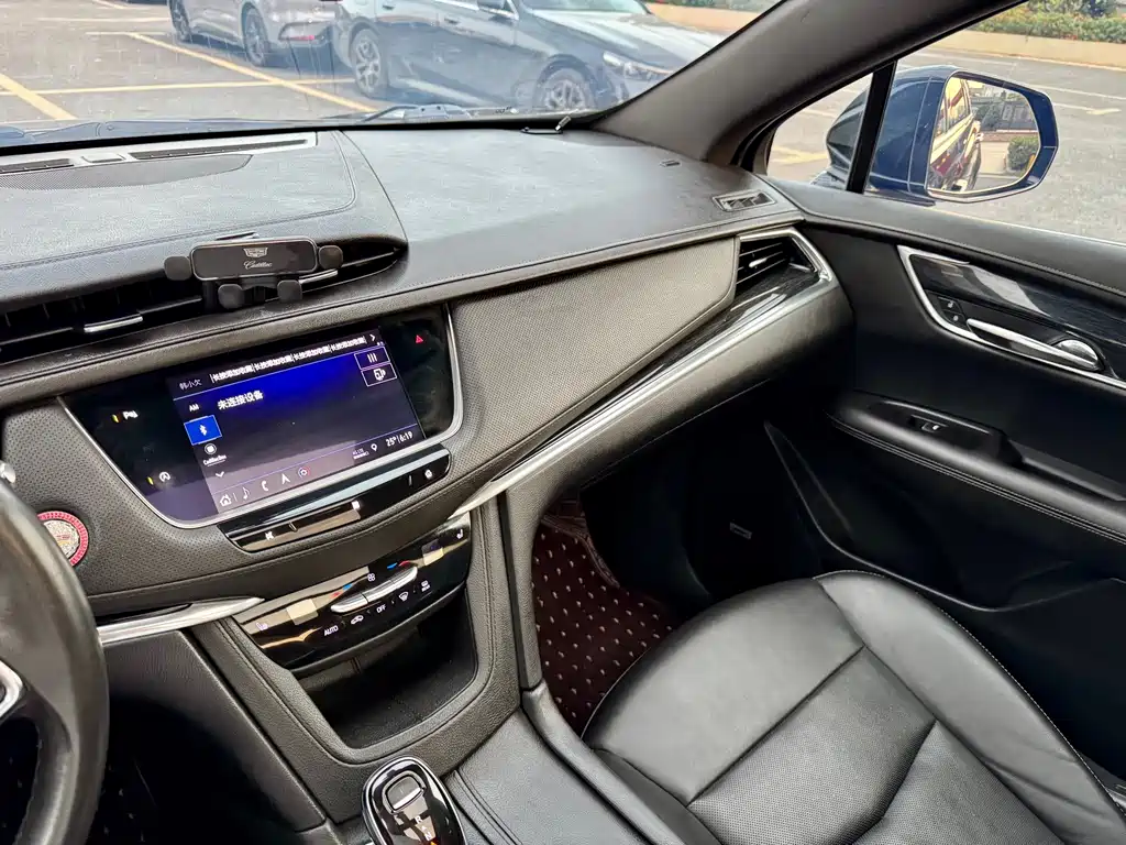 Cadillac XT5 — миниатюра 13