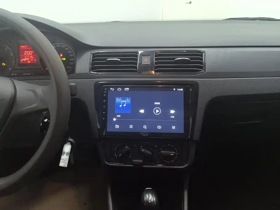 Volkswagen Santana — миниатюра 13