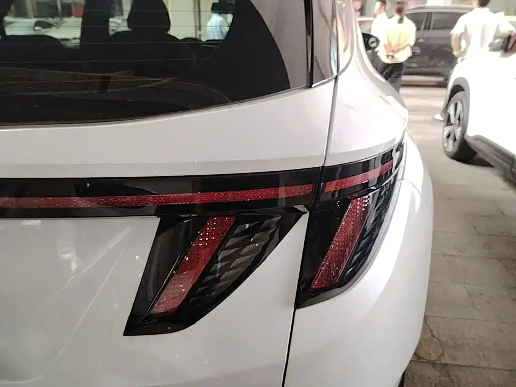 Hyundai Tucson — миниатюра 8