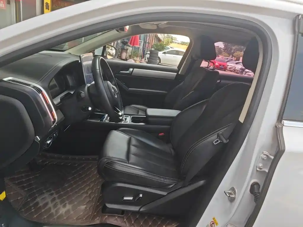 BYD Tang — миниатюра 15