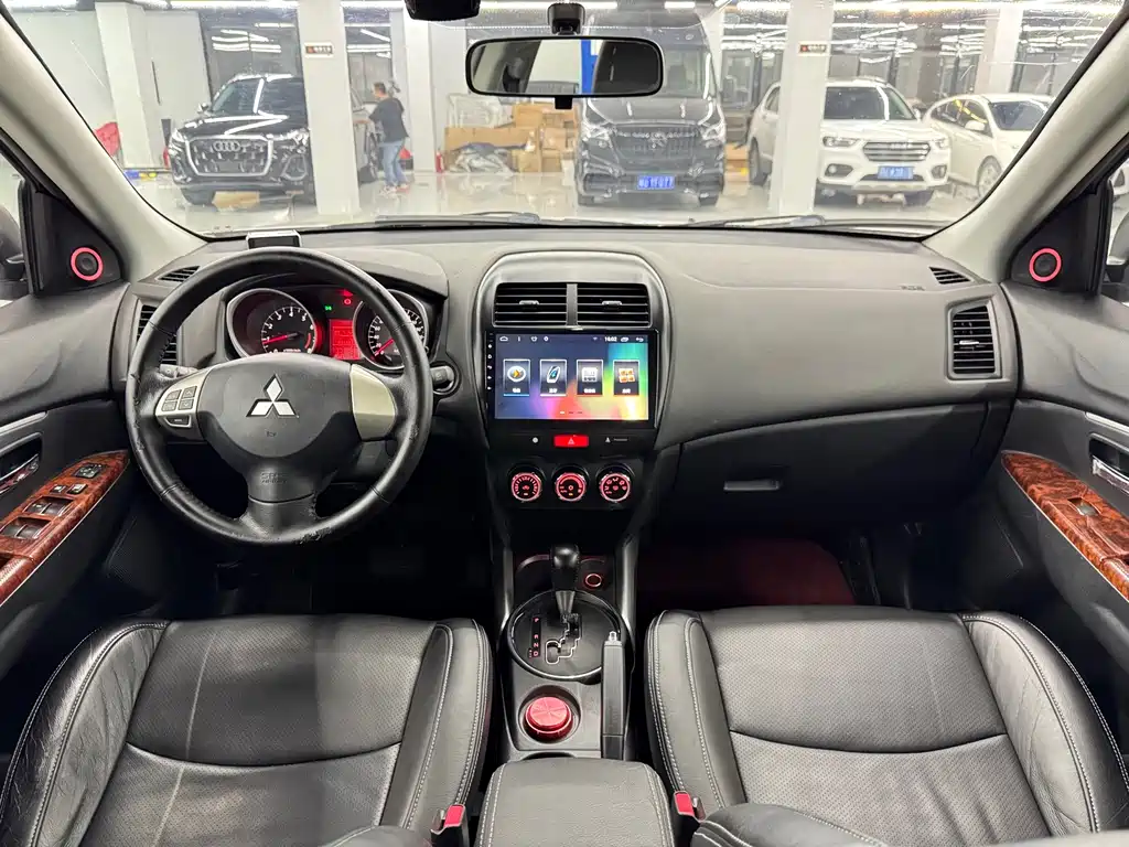 Mitsubishi ASX — миниатюра 10