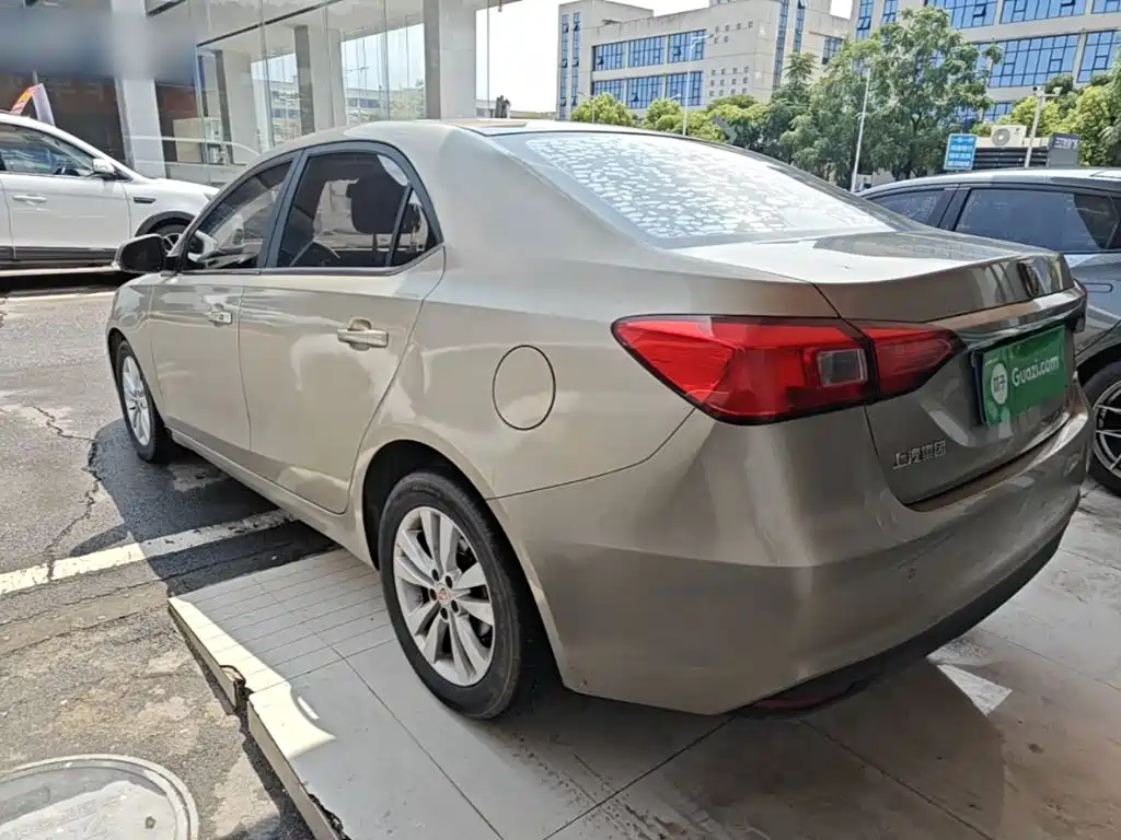Roewe 360 — миниатюра 5