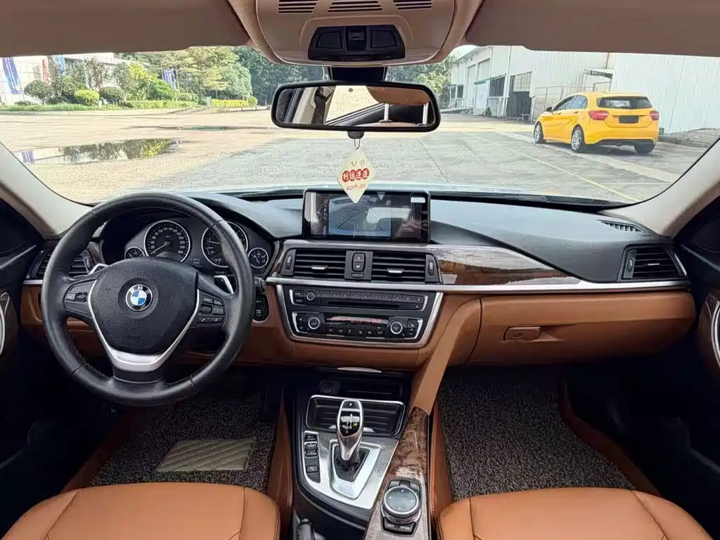 BMW 3 Series — миниатюра 12