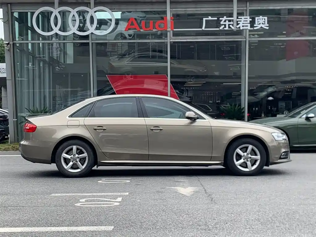 Audi A4L 2013 35 TFSI AT