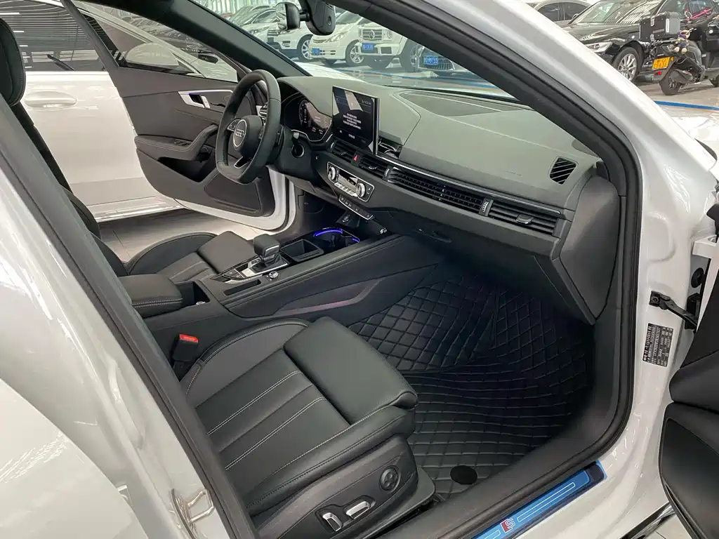 Audi A4L — фотографии объявления, Фото 10