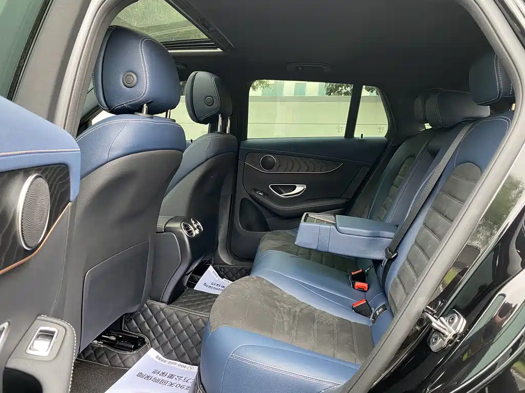 Mercedes-Benz EQC — миниатюра 12