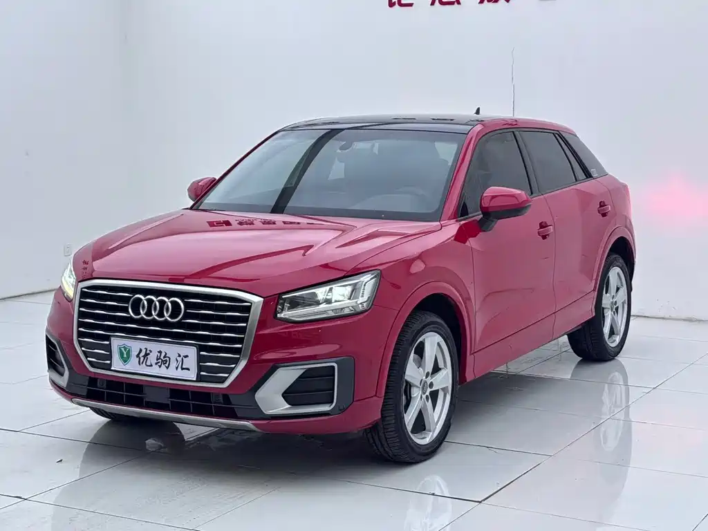 Audi Q2L 2019