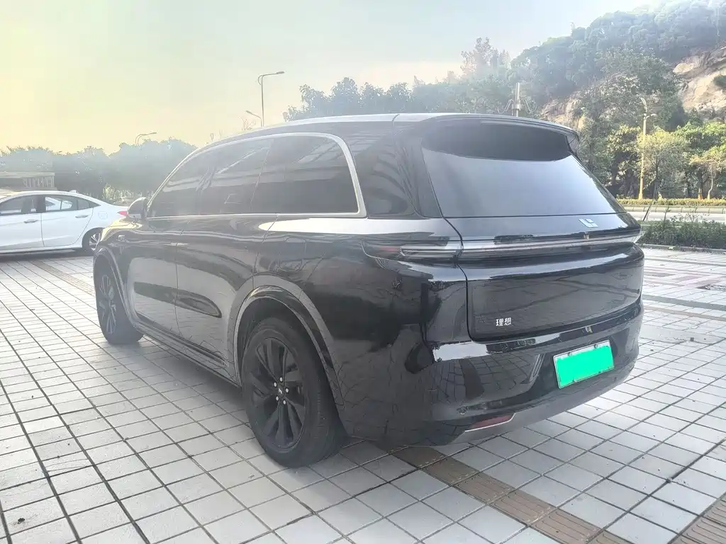 Li Auto Li L8 — миниатюра 4