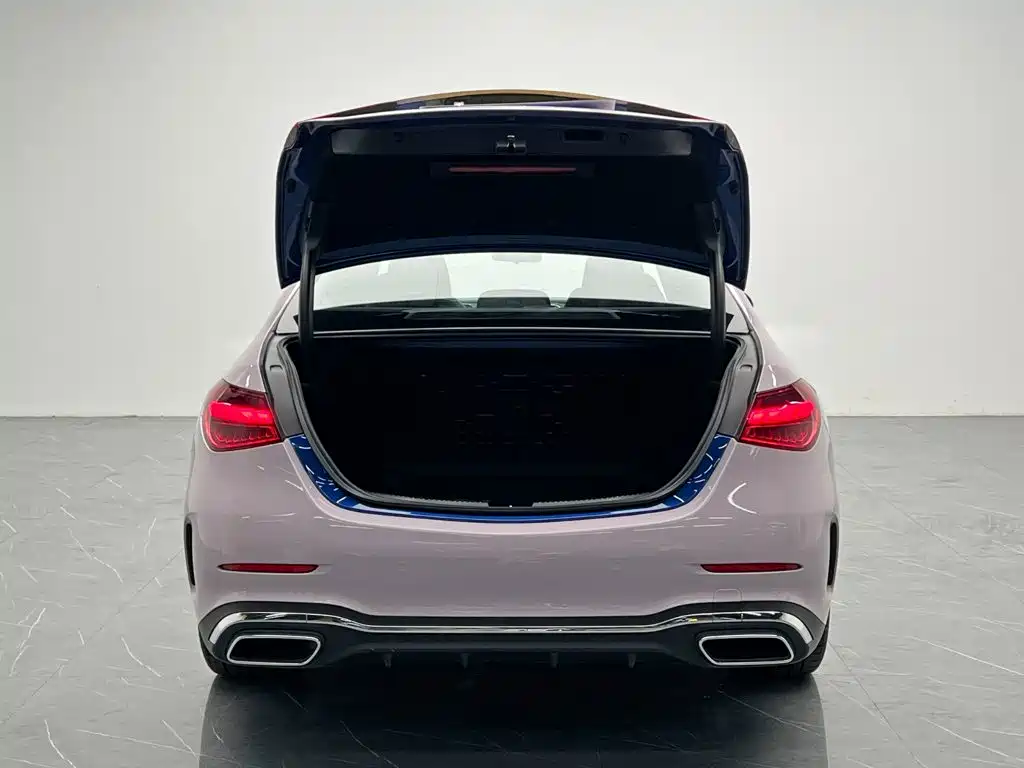Mercedes-Benz C-Class — миниатюра 7