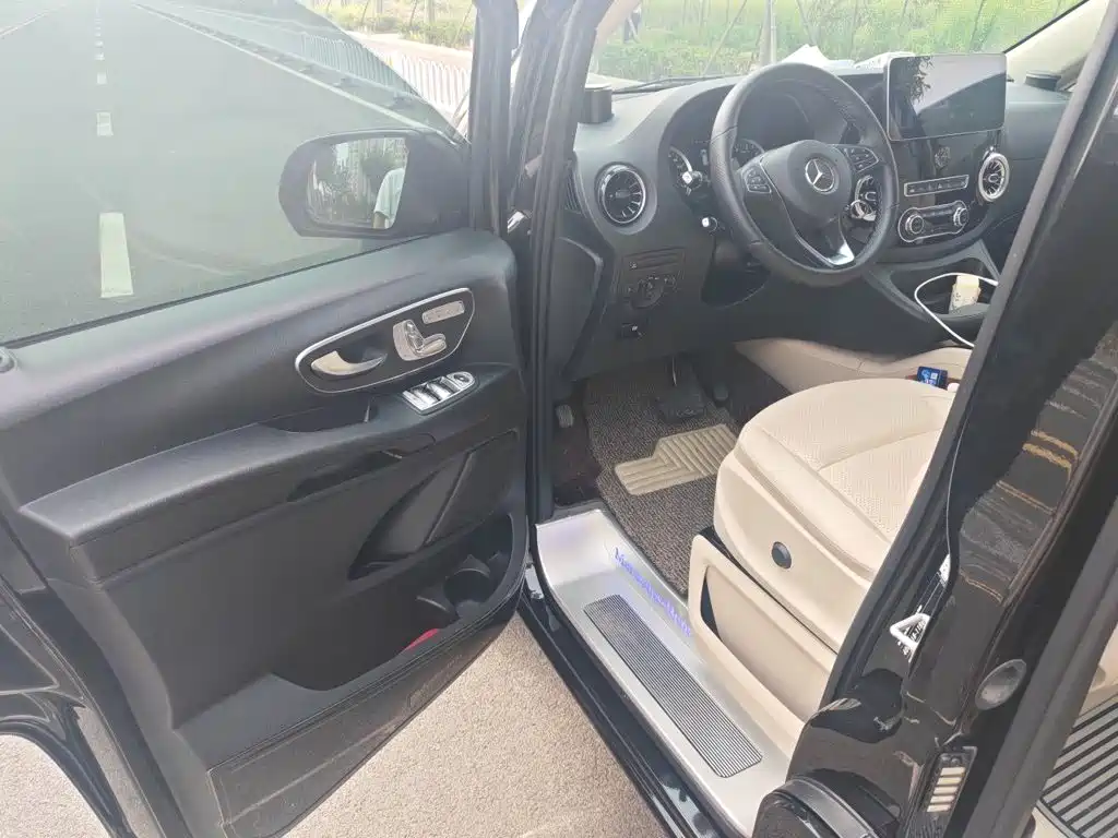 Mercedes-Benz Vito — миниатюра 17