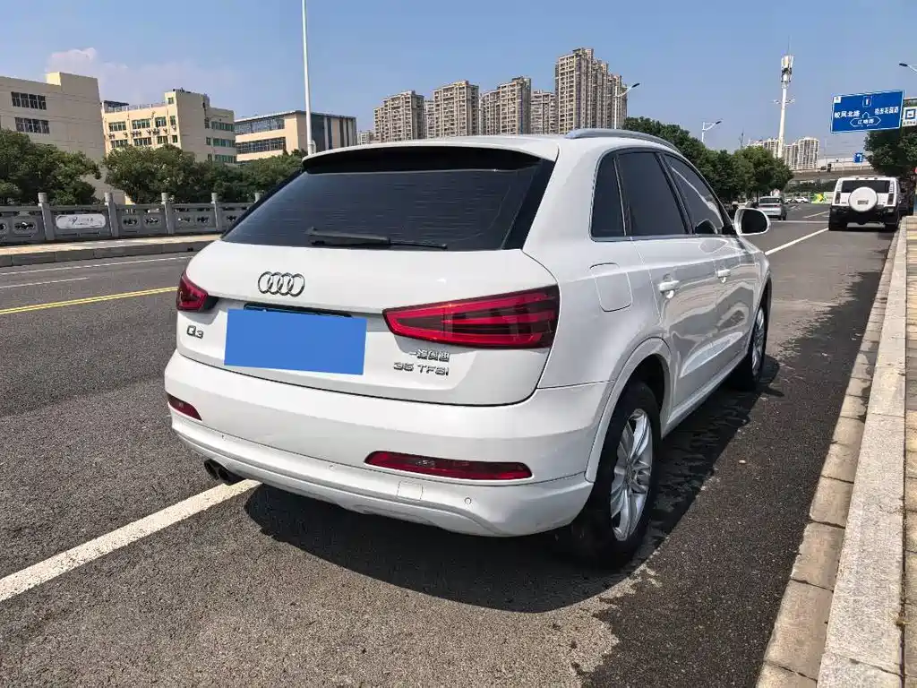 Audi Q3 — миниатюра 4