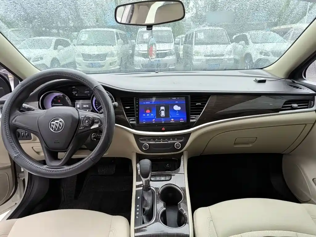 Buick Verano — миниатюра 10