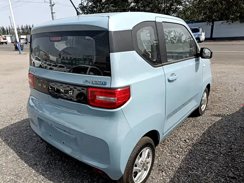 Wuling MINIEV — миниатюра 7