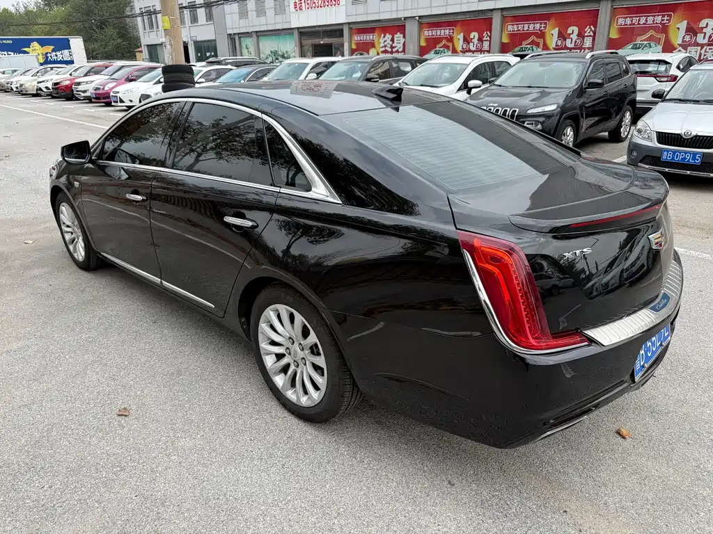 Cadillac XTS — миниатюра 6