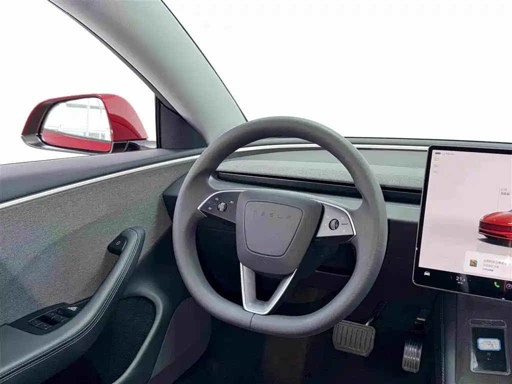 Tesla Model 3 — миниатюра 8