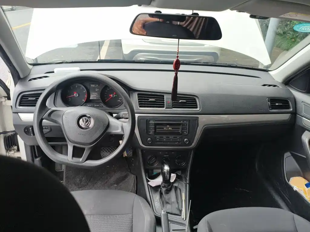 Volkswagen Lavida — миниатюра 10