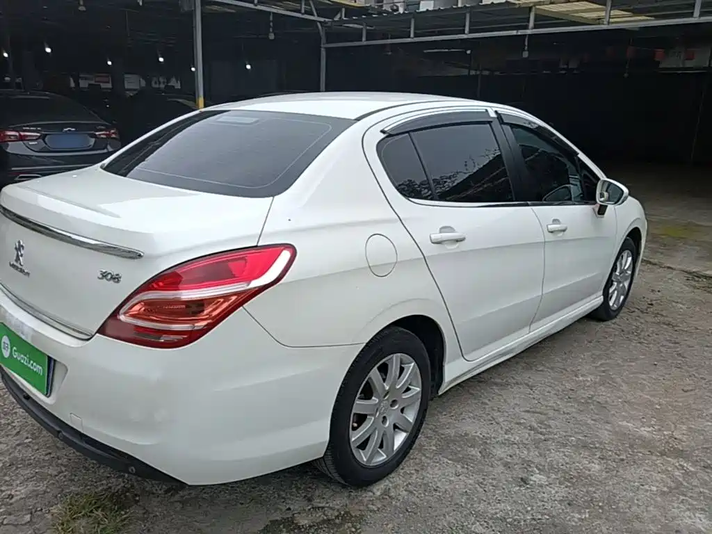 Peugeot 308 — миниатюра 7