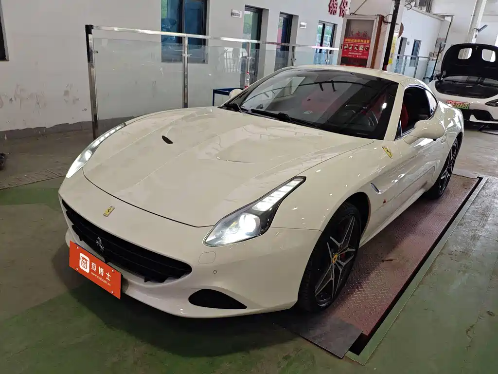 Купить Ferrari California T