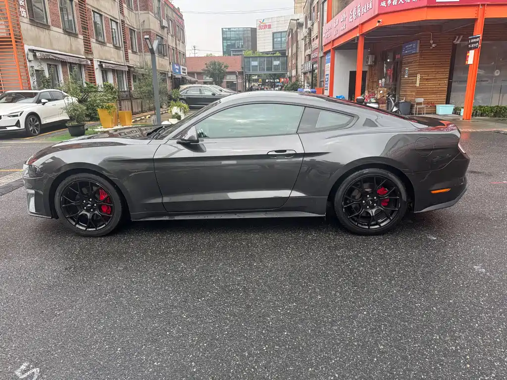 Ford Mustang 2020 2.3L EcoBoost