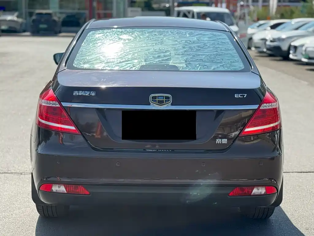 Geely Emgrand — миниатюра 8