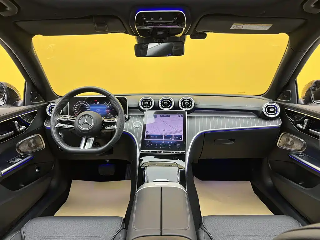 Mercedes-Benz C-Class 2023 — фото 27