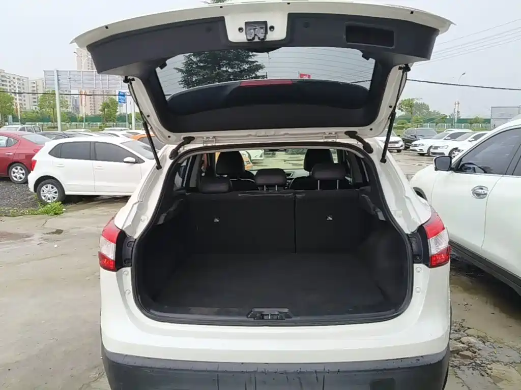 Nissan Qashqai — миниатюра 19