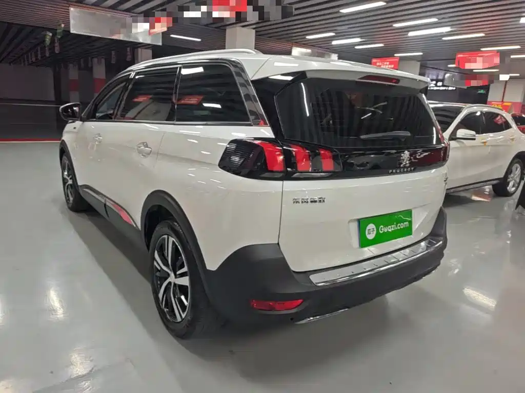Peugeot 5008 — миниатюра 5