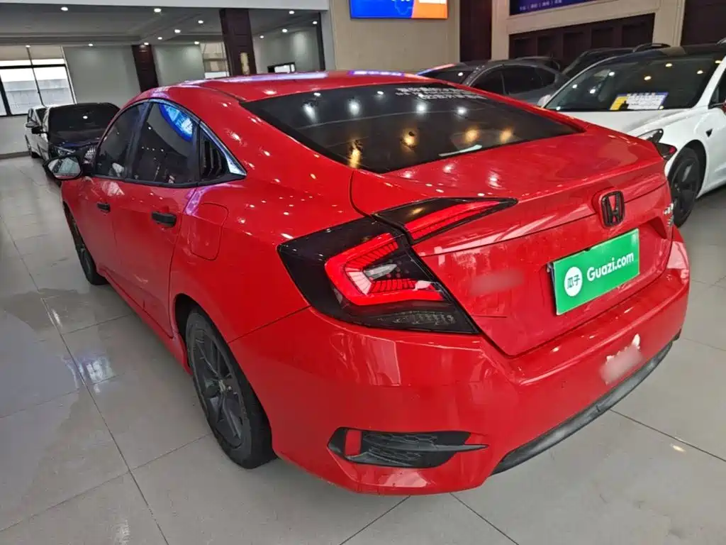 Honda Civic — миниатюра 5