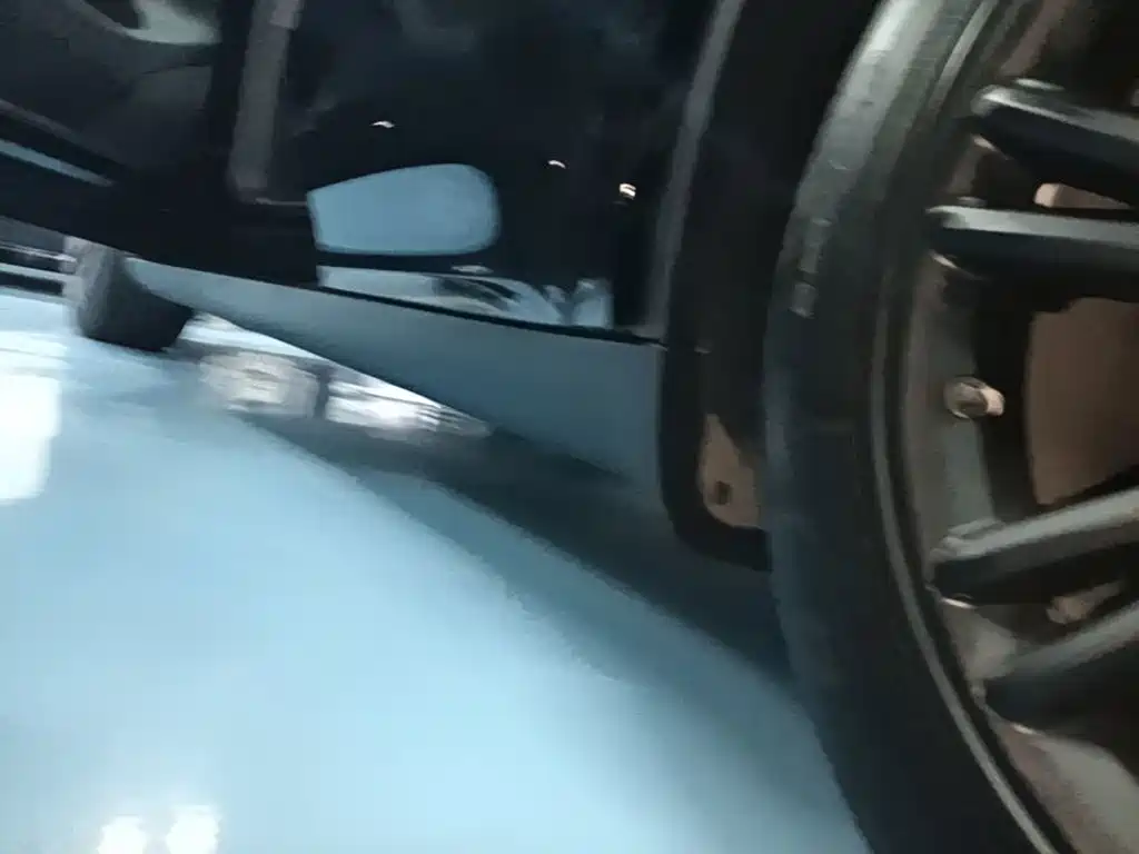 Tesla Model Y — миниатюра 22