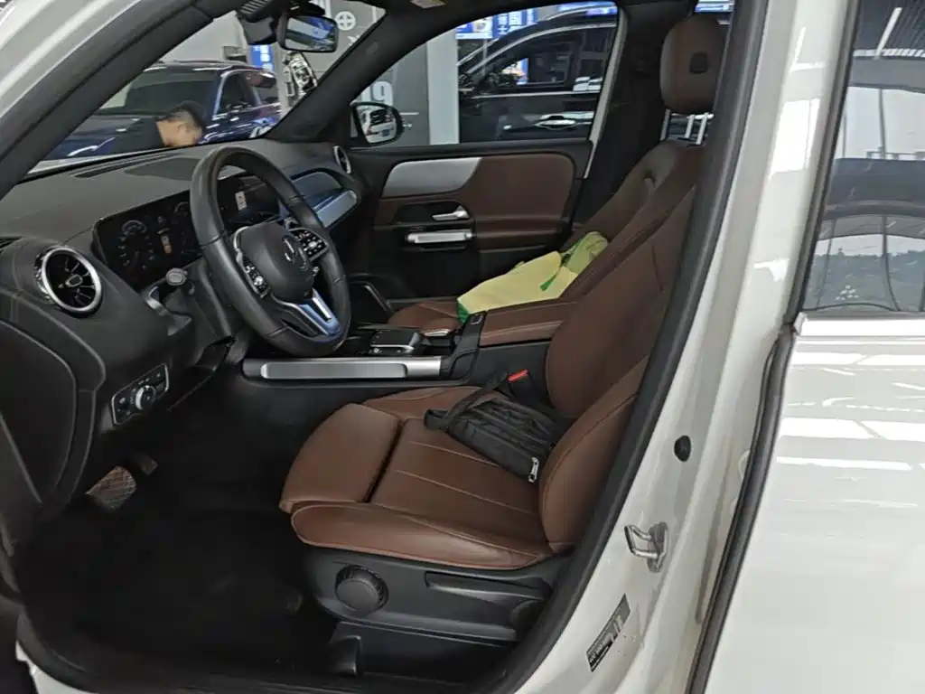 Mercedes-Benz GLB — миниатюра 15
