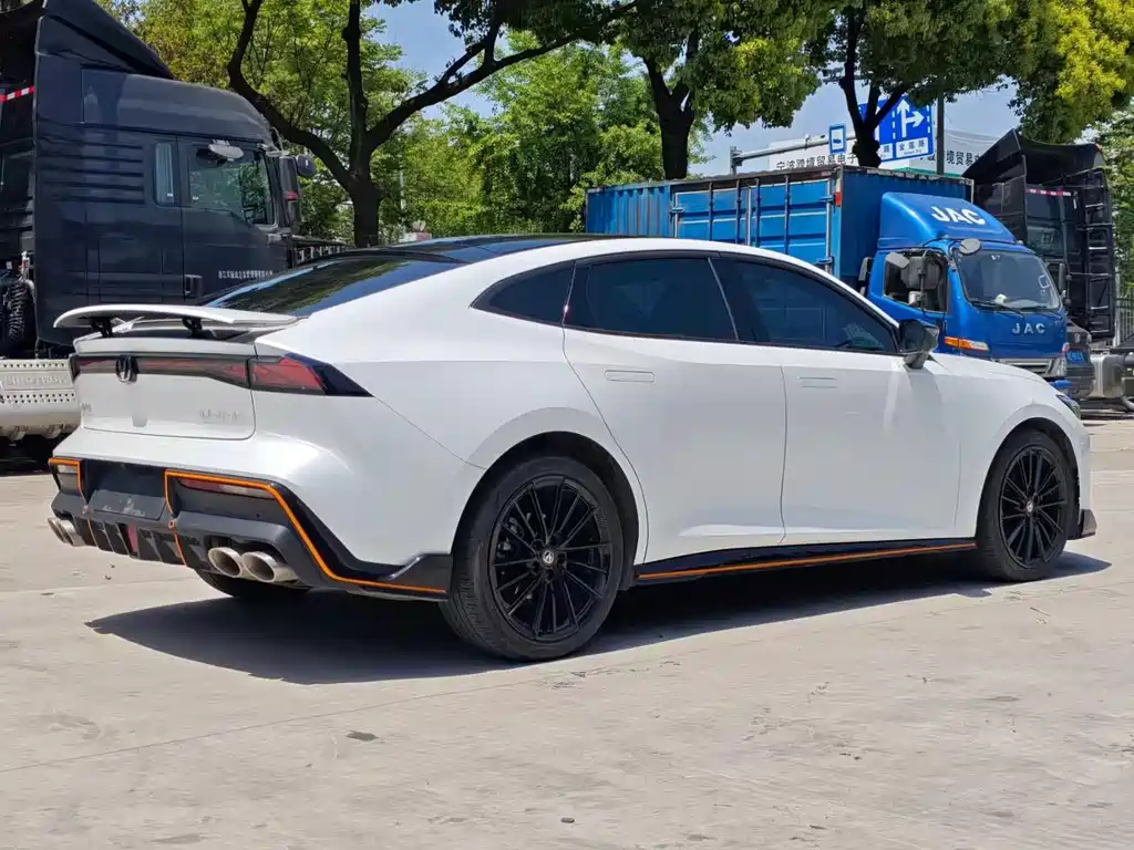 Changan UNI-V — миниатюра 13