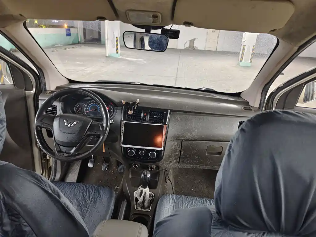 Wuling Rongguang V — миниатюра 9