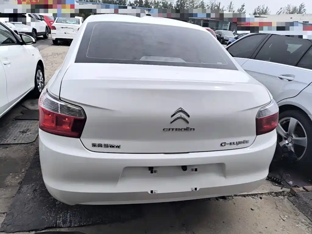 Citroen Elysee — миниатюра 6