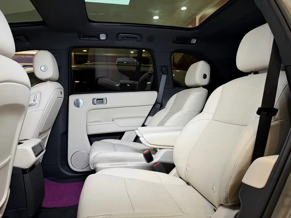Li Auto Li L8 — миниатюра 11
