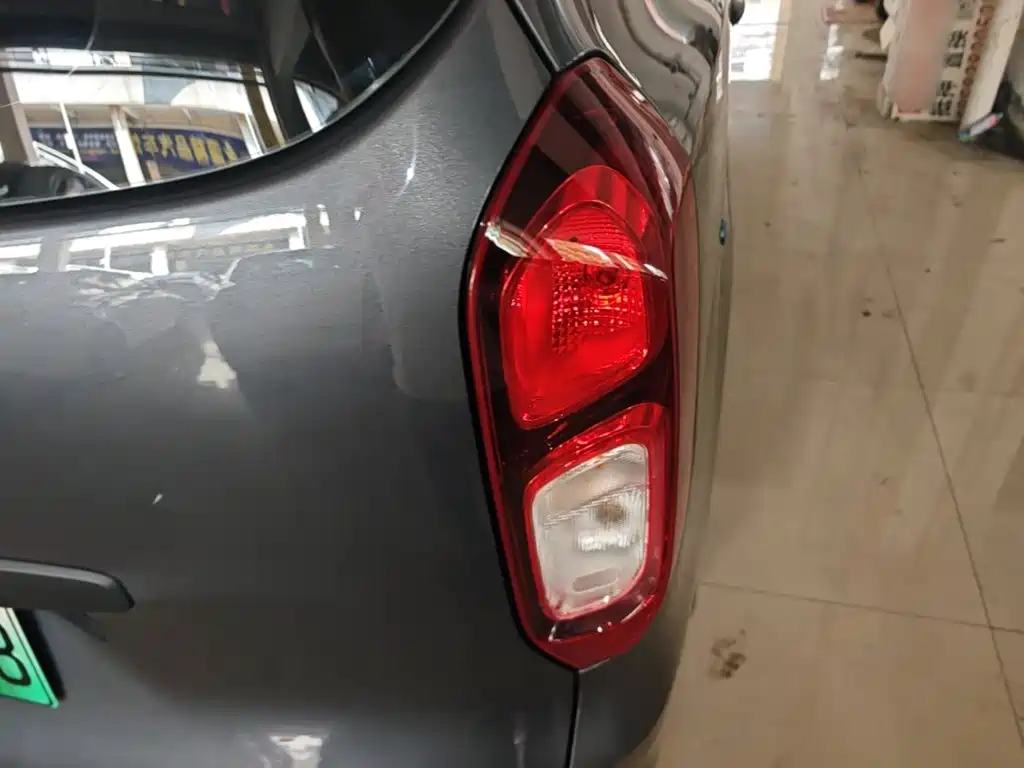 Wuling Hongguang EV — миниатюра 8