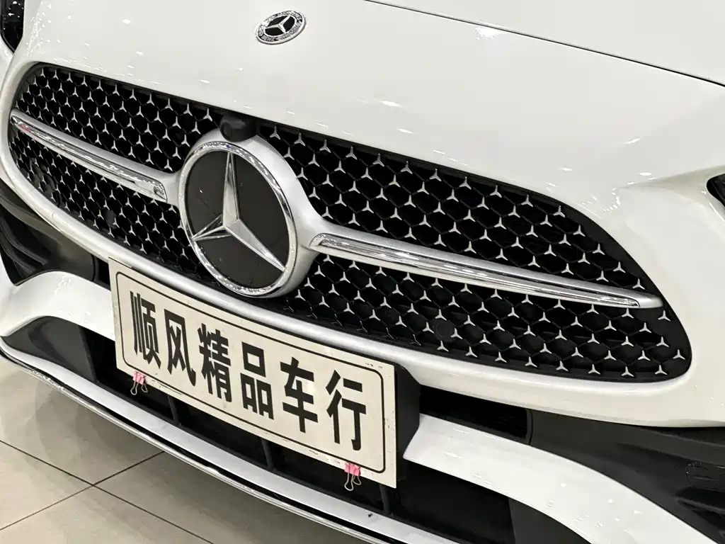Mercedes-Benz C-Class — миниатюра 31