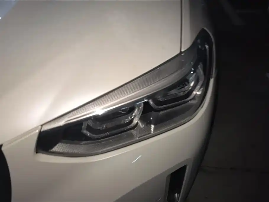 BMW iX3 2021 Lead