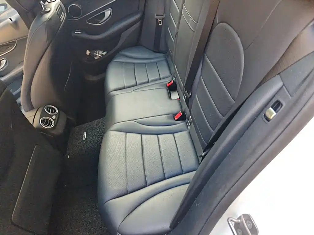 Mercedes-Benz C-Class (Import) — миниатюра 13
