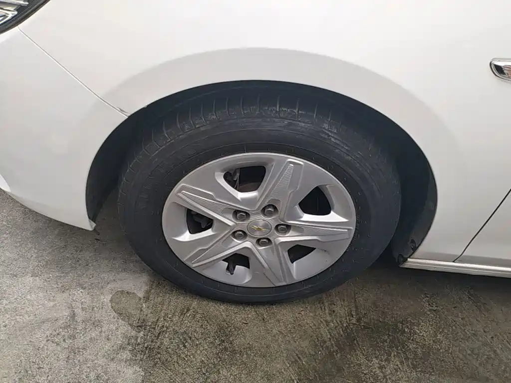 Chevrolet Cavalier — миниатюра 23