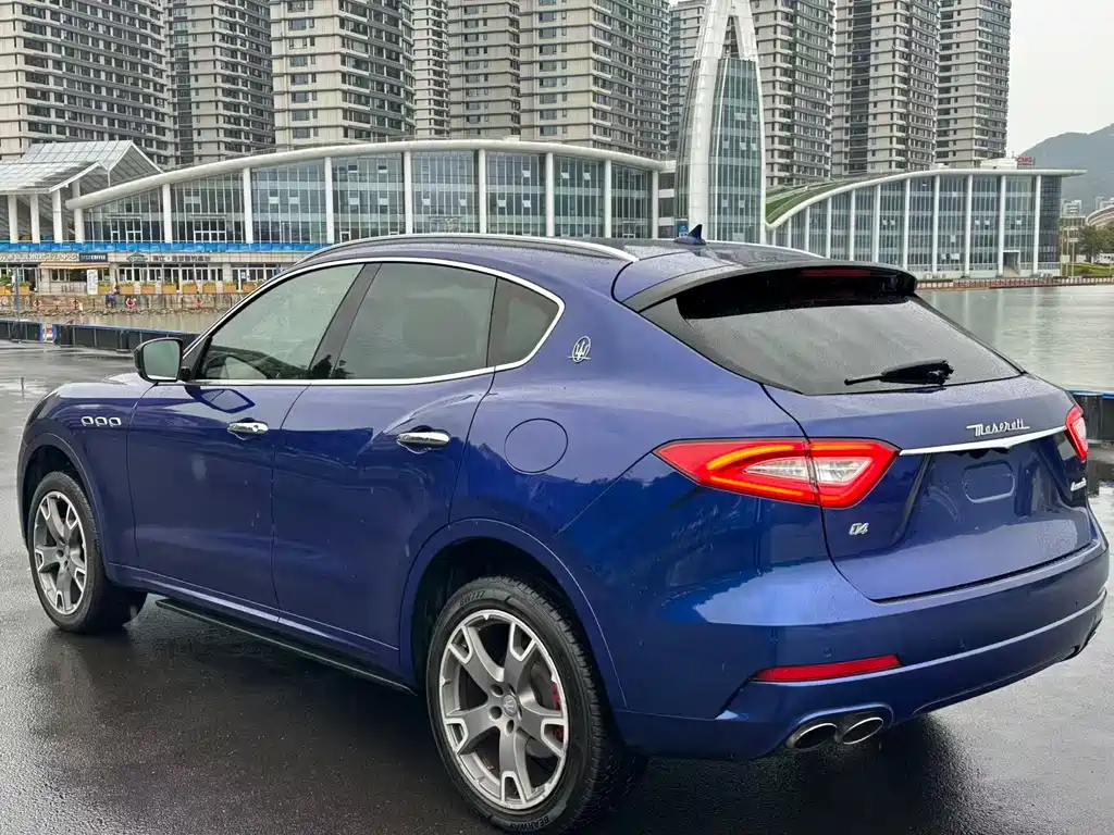 MASERATI LEVANTE