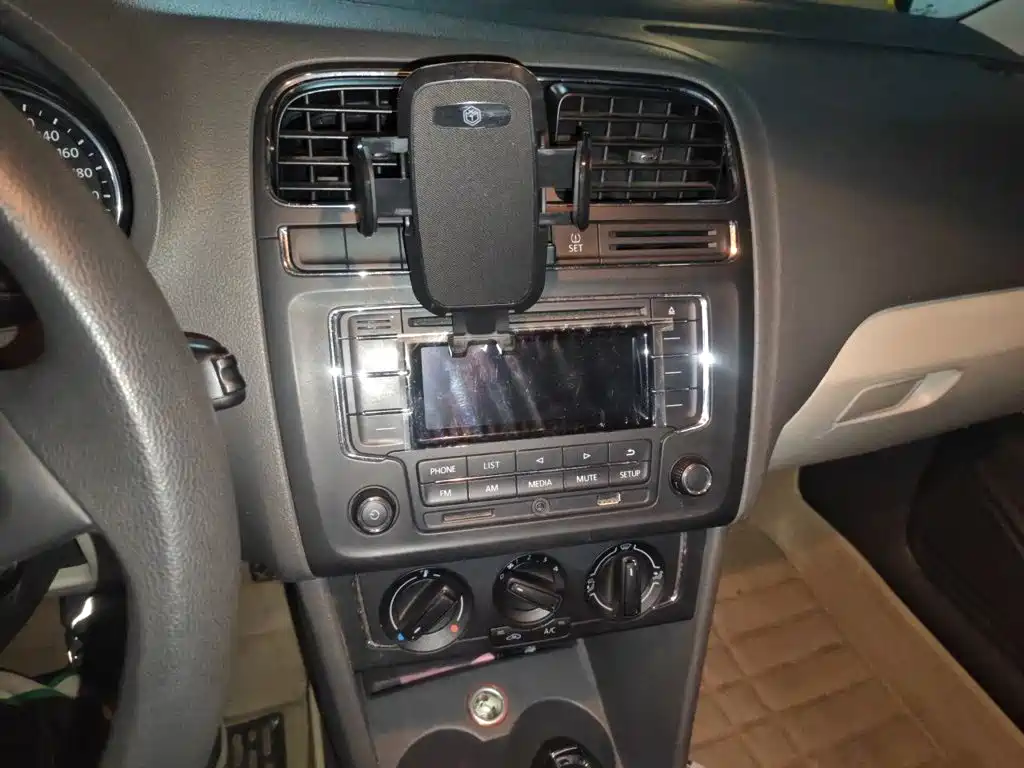Volkswagen Polo — миниатюра 14