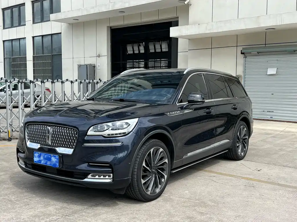 Купить Lincoln Aviator