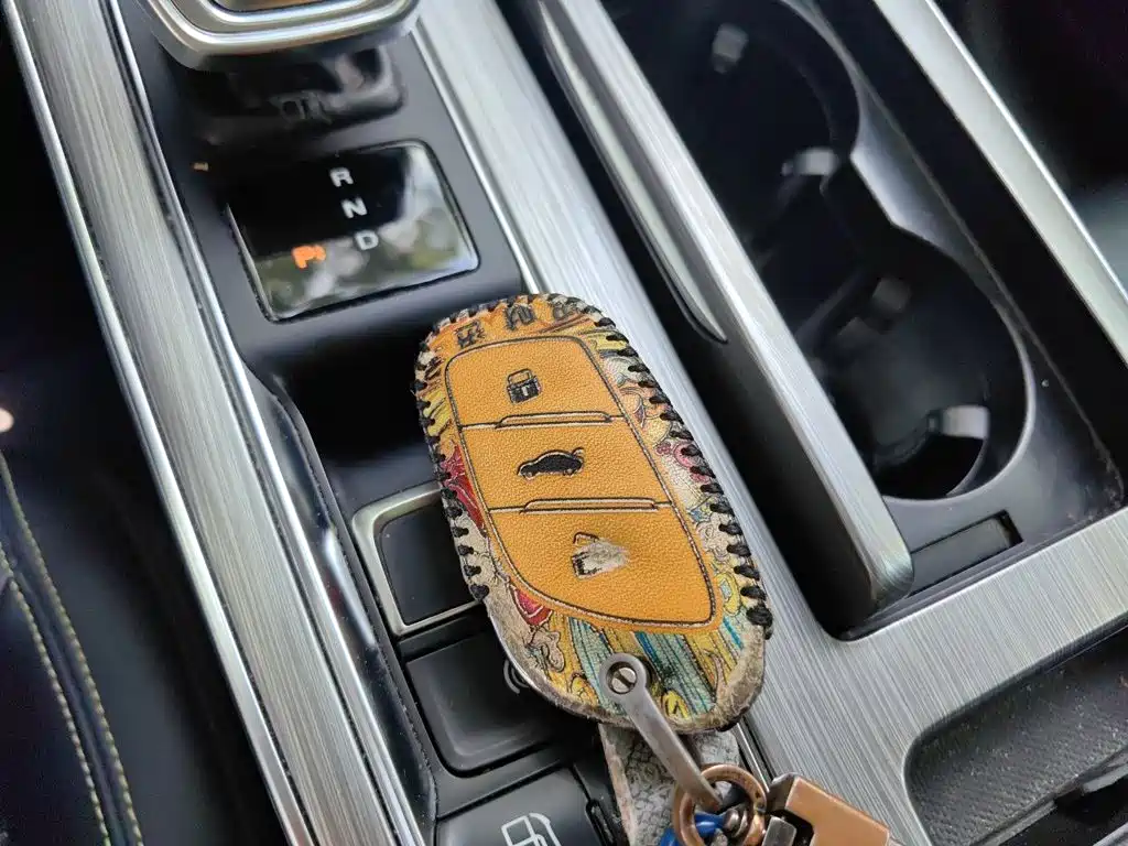 Roewe RX5 New Energy — миниатюра 9