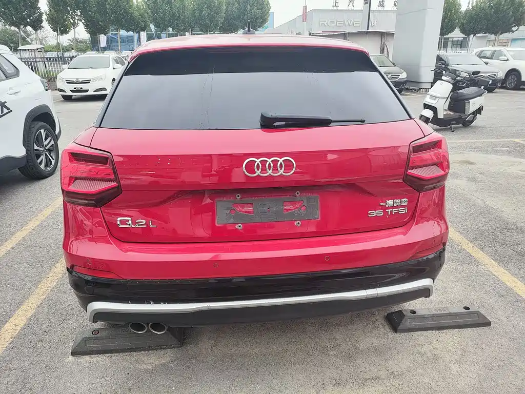Audi Q2L — миниатюра 5