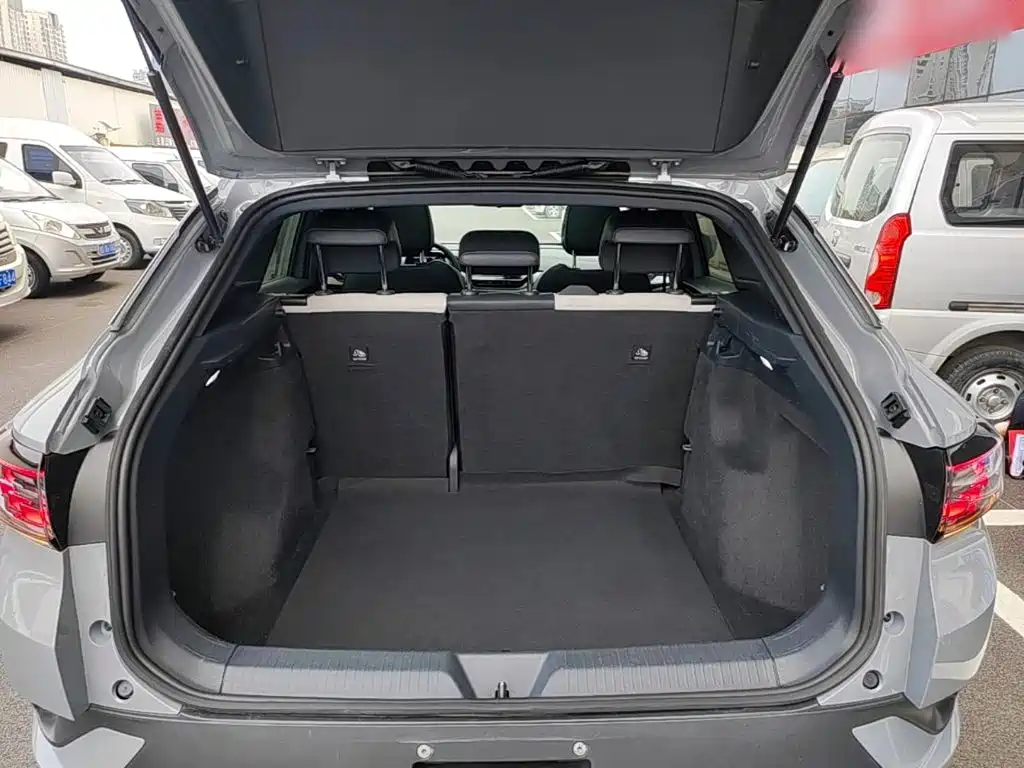 Volkswagen ID.4 Crozz — миниатюра 19