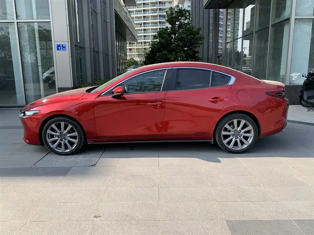 Mazda 3 Axela — миниатюра 3